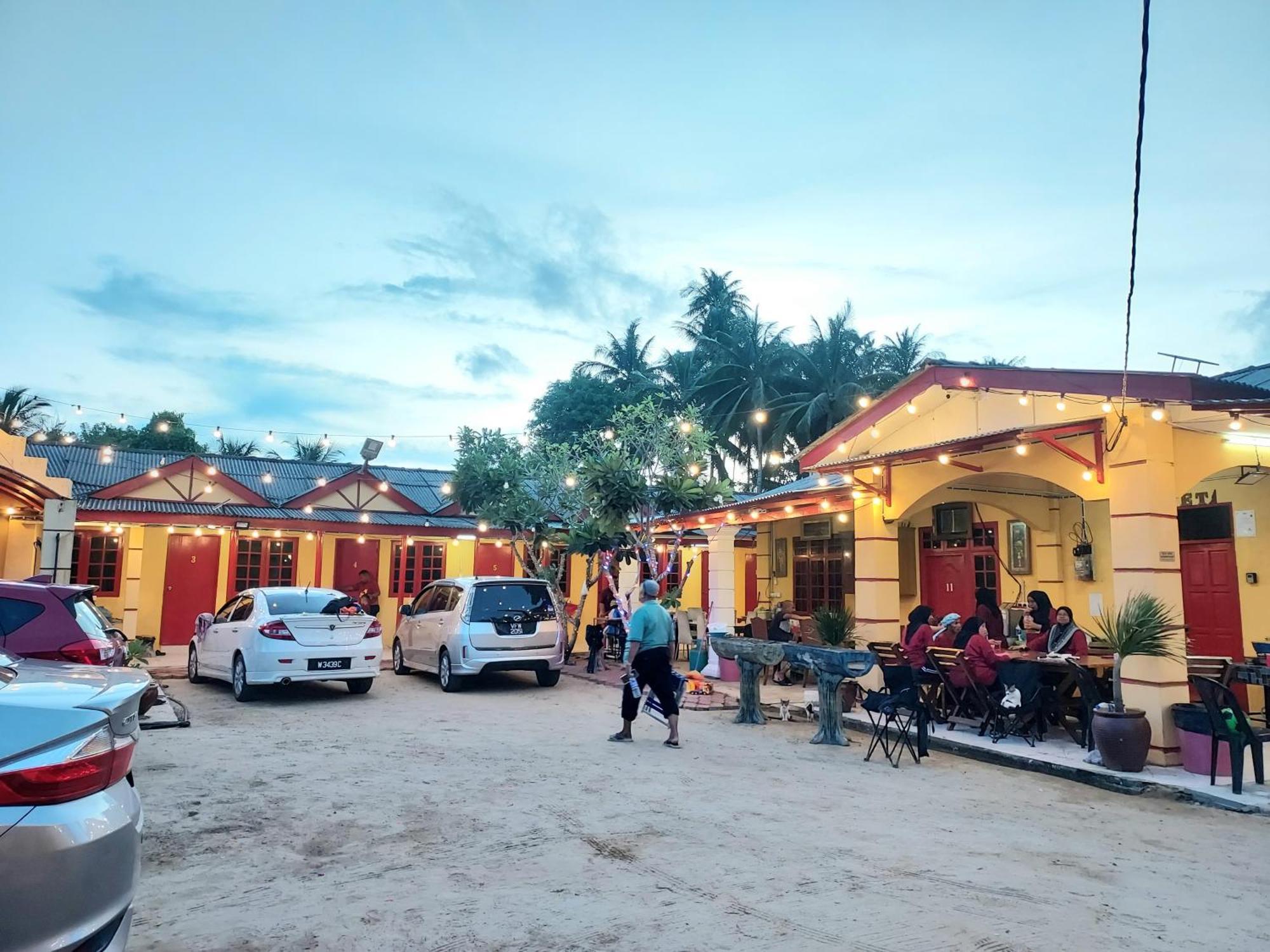 Irama Resort Amir Yjs , Pantai Irama Bachok Exterior photo
