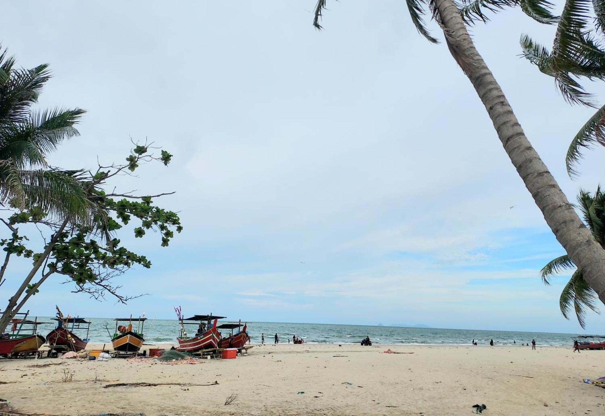 Irama Resort Amir Yjs , Pantai Irama Bachok Exterior photo
